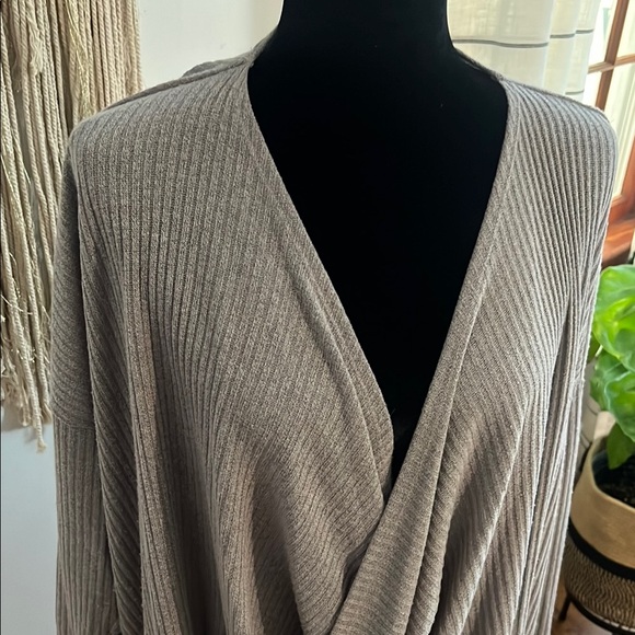 Gray wrap Women's Sweater - Picture 2 of 5